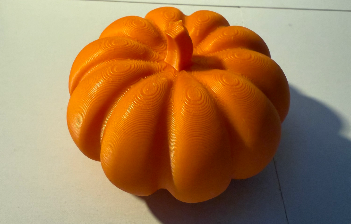 Customizable Fall Pumpkin Décor – Medium Size